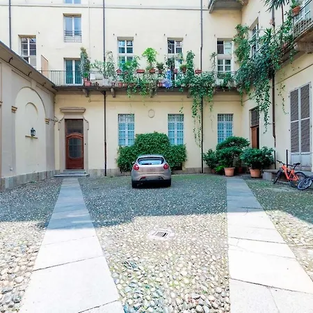 The Place To Be - Loft Design Nel Centro Storico Apartment Turin