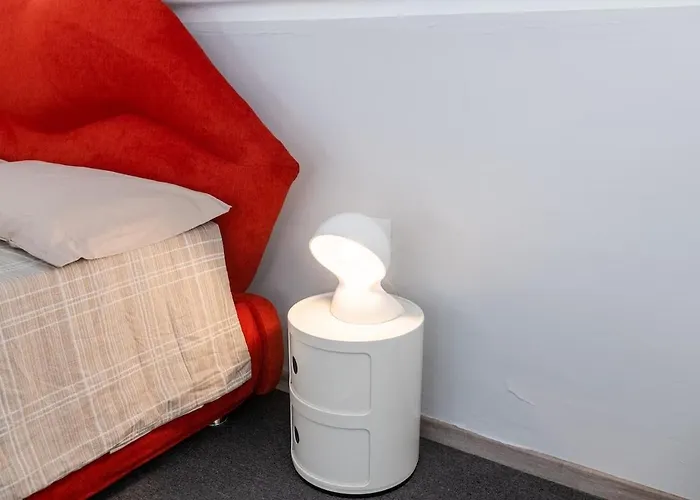 The Place To Be - Loft Design Nel Centro Storico Apartment *